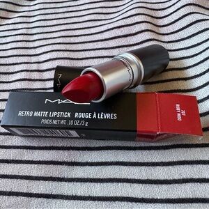 MAC Cosmetics Retro Matte Lipstick - Ruby Woo